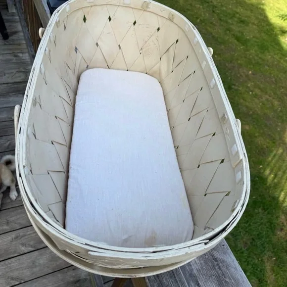 Vintage Antique 1930’s Baby Basket Bassinet FOR DECORATION Only